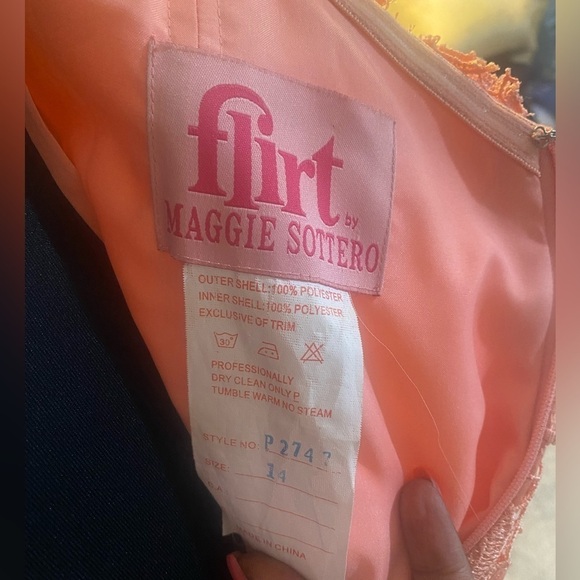 Maggie Sorttero -Flirt Halter Coral Pink Lace Dress w/ Mini Dress Slip-size 14 - Picture 3 of 7